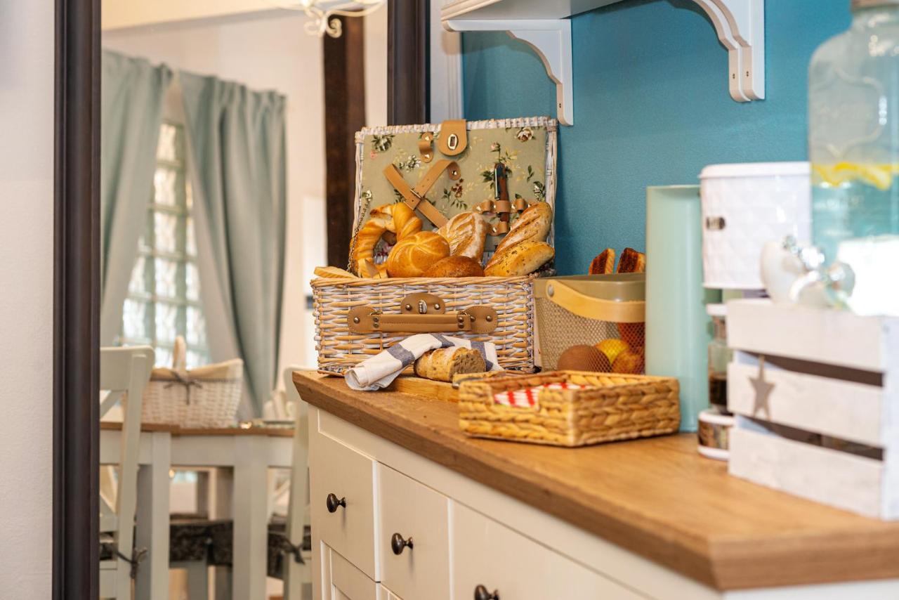 W Starej Karczmie Bed & Breakfast